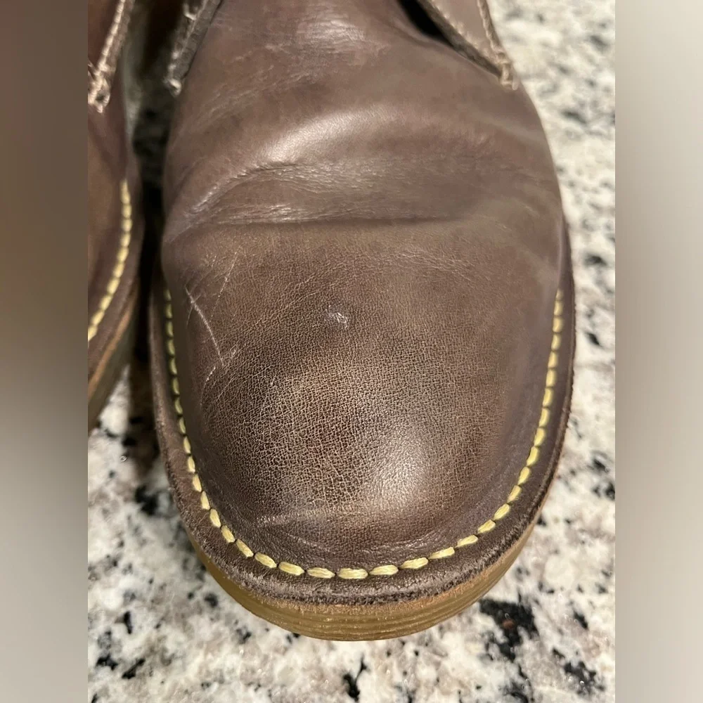 Clarks Darning Leather Chukka Boots